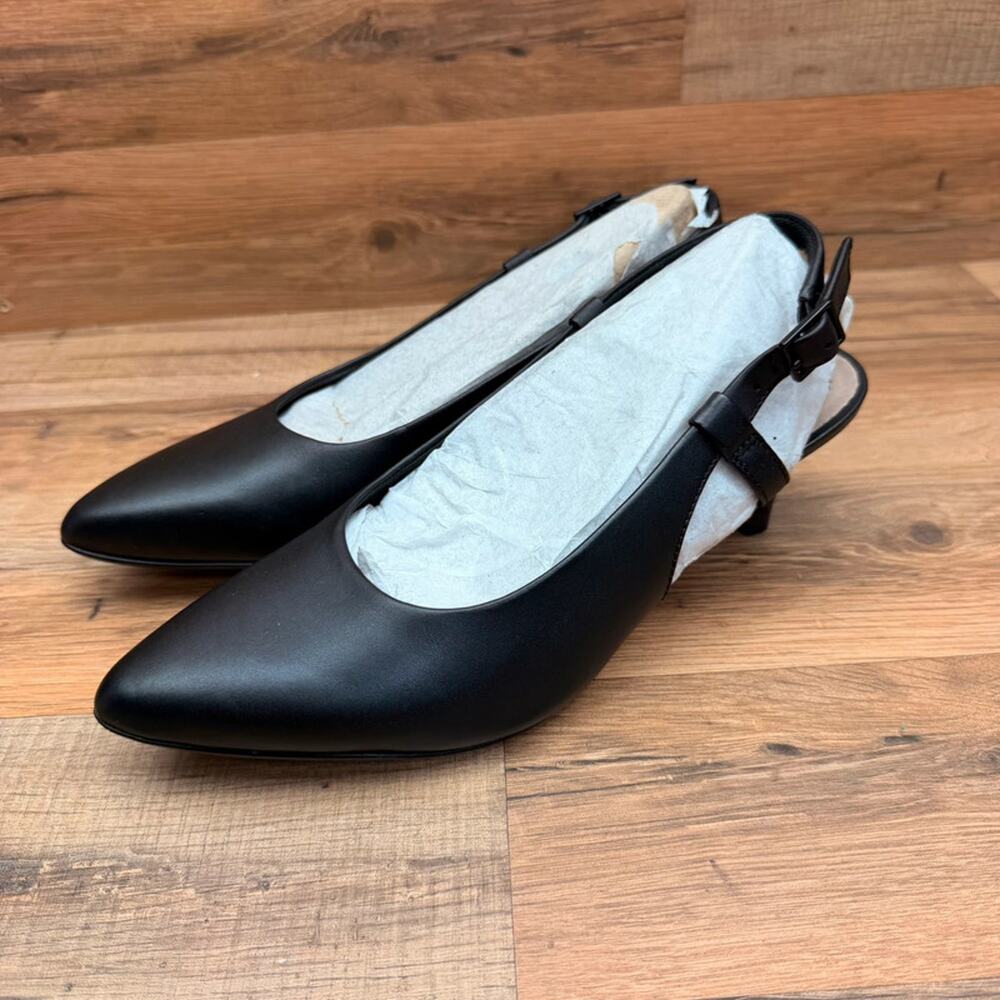 Clarks women size 6.5  Linvale loop sling black leather